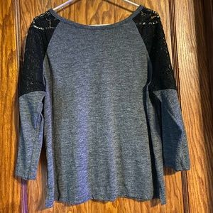 Lace shoulder detail top